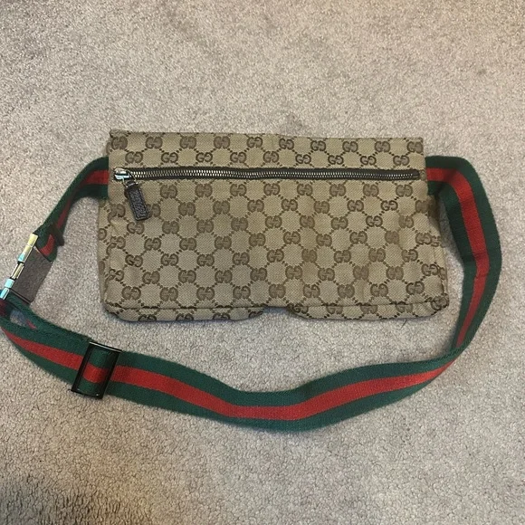 Gucci Beige GG Crossbody with Red and Green Strap - Picture 11 of 16
